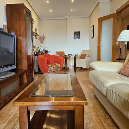 R2r - Laura - 640a Apartman Oviedo