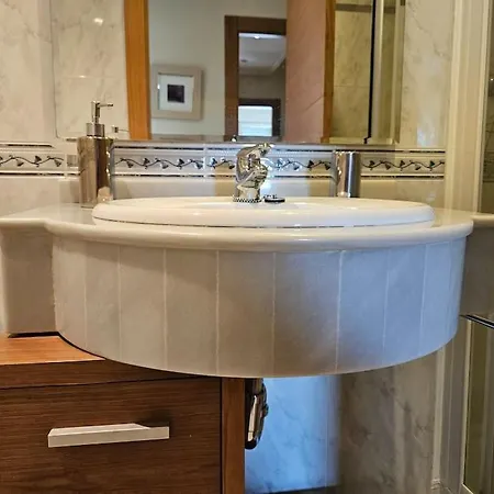 640a Laura By R2r Consulting Апартаменты *